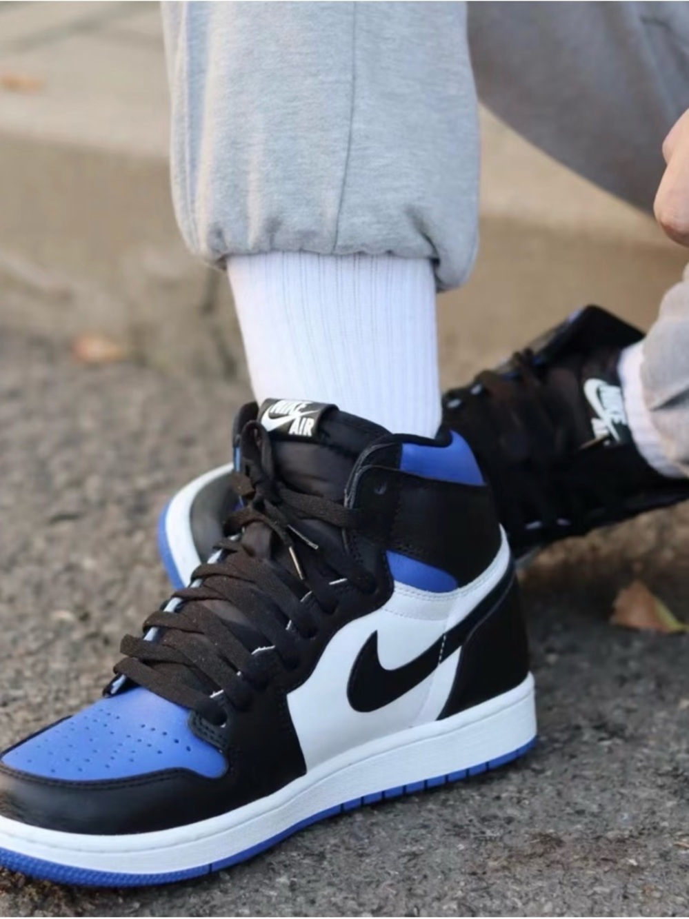 Nike Air Jordan 1 Retro High OG ‘Royal Toe’ Men’s size 11 sneakers - Picture 13 of 13